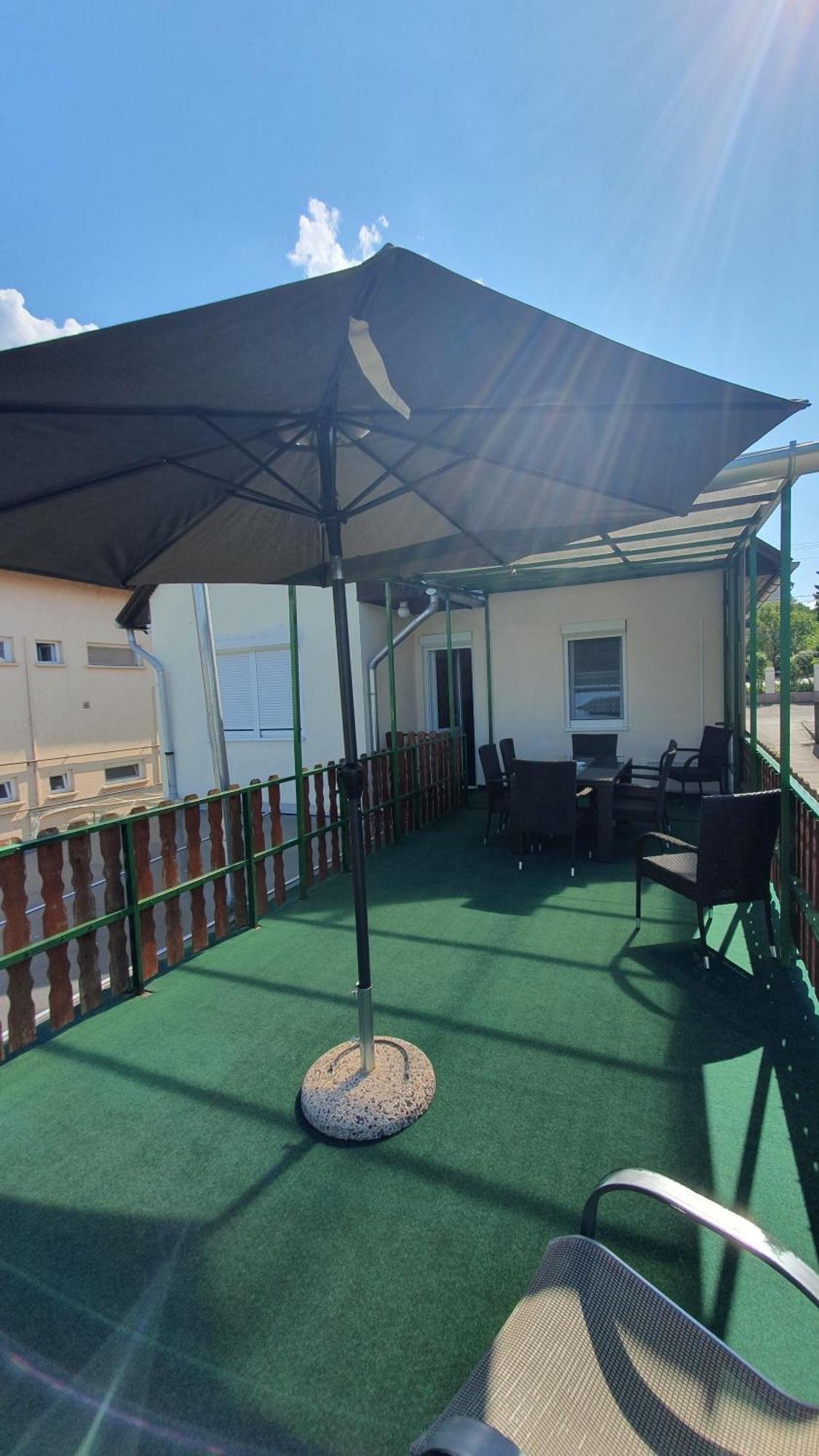 Berbe Apartman Balatonlelle Kültér fotó